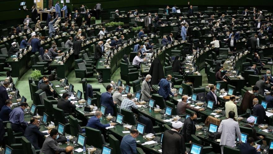 Irán nunca olvidará crímenes de EEUU contra derechos humanos