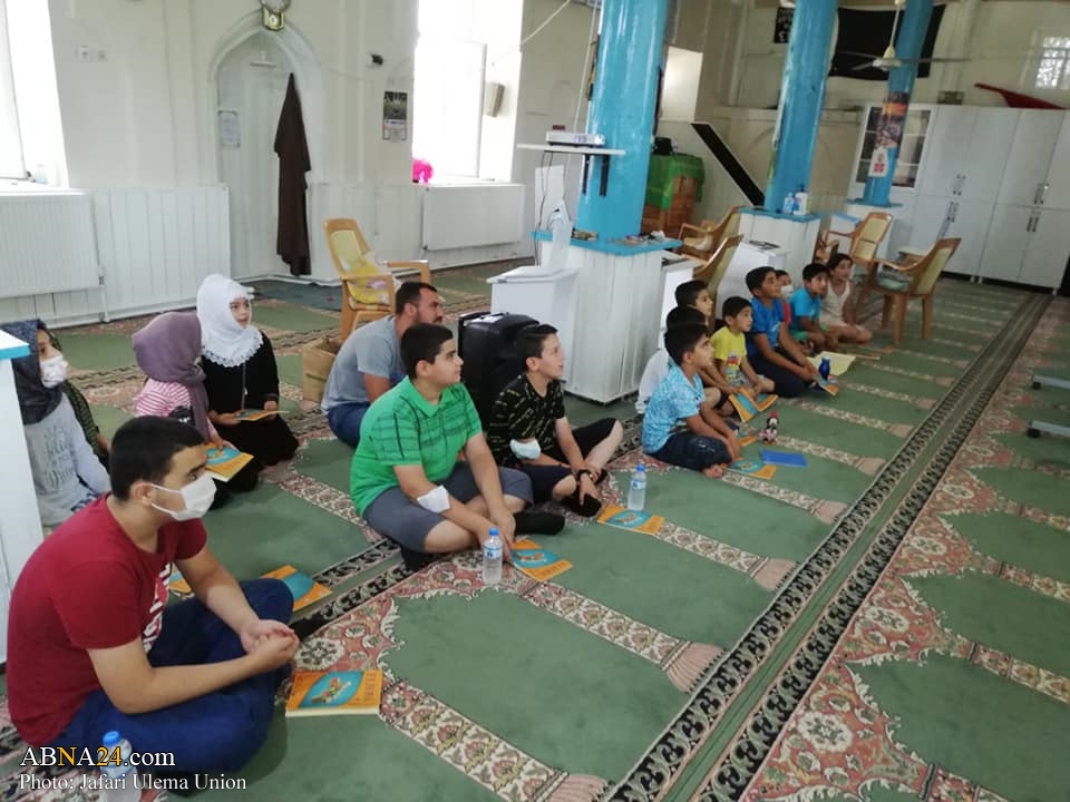 Photos : Début des cours d'été sur le Coran dans les mosquées chiites d'Igdır, en Turquie