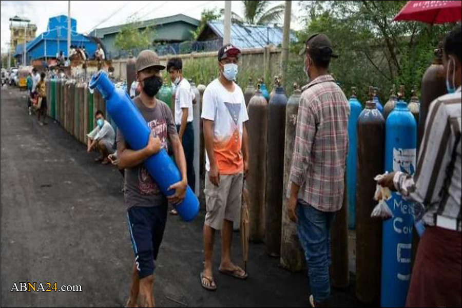 ျမန္မာႏိုင္ငံ မွ ခ်က္ျခင္း ထြက္ခြာ ရန္ ႏိုင္ငံသားမ်ားကို စင္ကာပူ တိုက္တြန္း