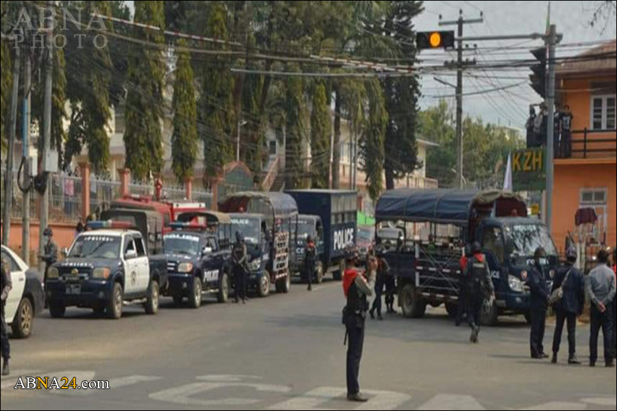  မိုးကုတ္ၿမိဳ႕ခံလူထု ၏ ကိုဗစ္ အလႉေငြ က်ပ္သိန္း ၉၀၀ ေက်ာ္သိမ္း ဆည္းခံ ရ