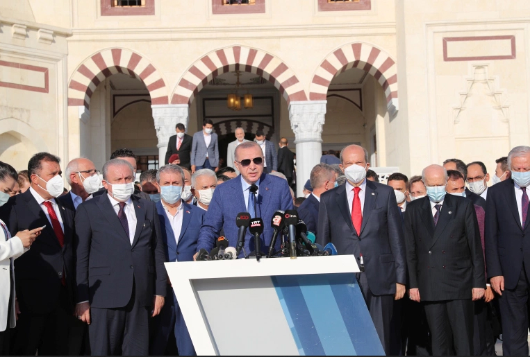 اردوغان يتّهم السلطات القبرصية اليونانية بـ"عدم النزاهة" ويدعم إقامة دولتين