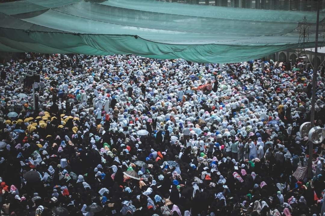 Photos: Dua Arafah at Imam Hussain holy shrine, Karbala