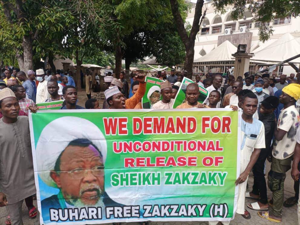Photos: Buhari regime still try to kill Sheikh Zakzaky; Weekly 'FreeZakzaky' rally staged in Abuja after Friday prayer
