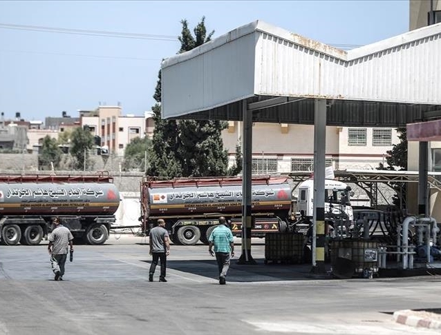 إسرائيل تمنع إدخال الوقود إلى محطة كهرباء غزة