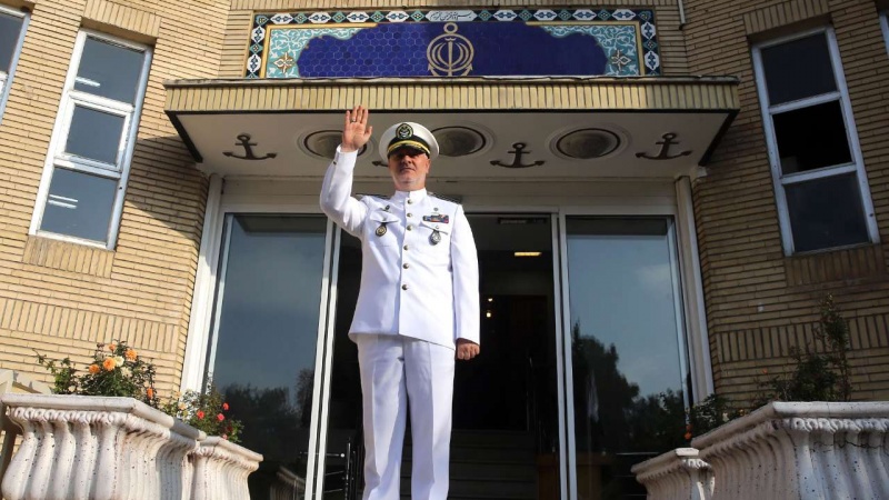 Командующий ВМС Армии Ирана отправился в Санкт-Петербург