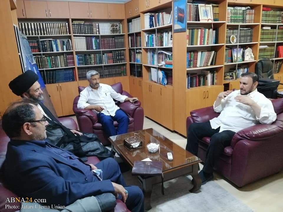 Photos: Friday Prayer Imam of Ardabil 'Syed Amili' visit top Turkish Shia scholar 'Sheikh Ozgunduz'  in Istanbul