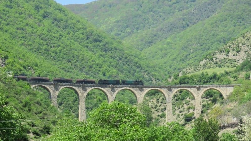 イラン縦貫鉄道が世界遺産登録へ