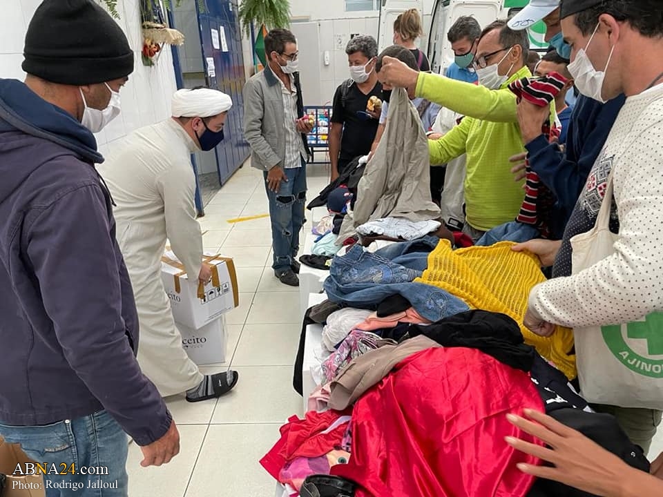 Photos: Brazilian Shia cleric 'Sheikh Rodrigo Jalloul' along with Christian priest help needy people in Sao Paulo with clothes and breakfast