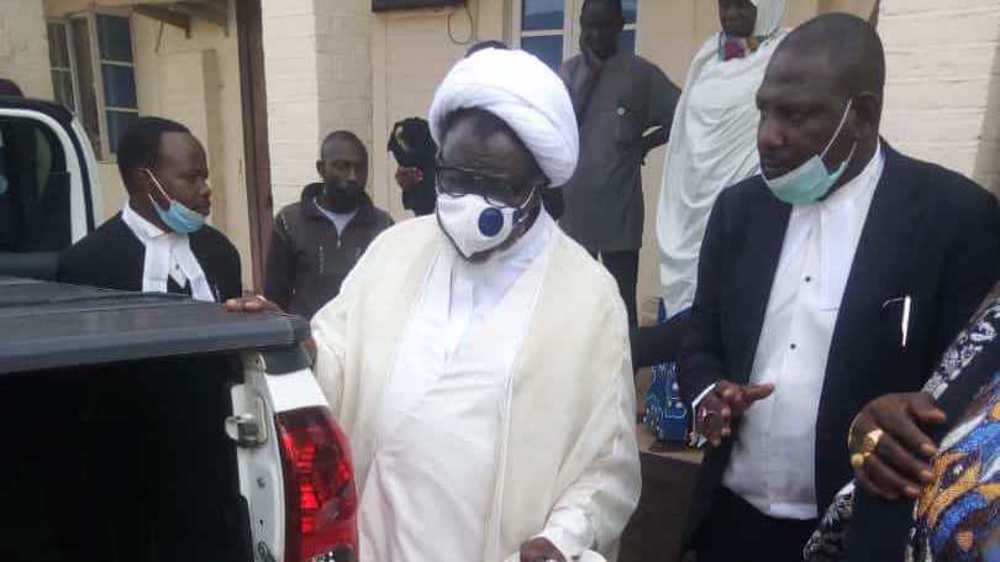 Ipinawalang-sala ang lahat ng mga pag-singil kay Sheikh Zakzaky at ng kanyang asawa, si Zeenat Malama Zakzaky, napalaya mula sa kulungan Ipinawalang-sala ang lahat ng mga pag-singil kay Sheikh Zakzaky at ng kanyang asawa, si Zeenat Malama Zakzaky, napalaya mula sa kulungan
