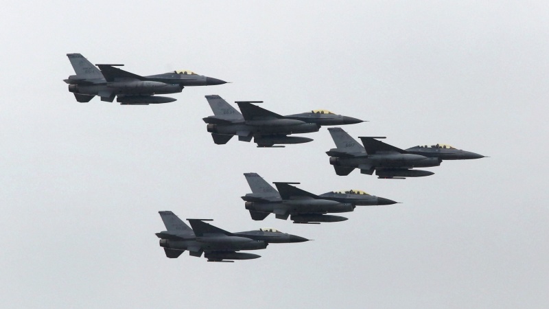 Afghanistan: Mosca ridispiega esercito e aviazione per contenere i talebani
