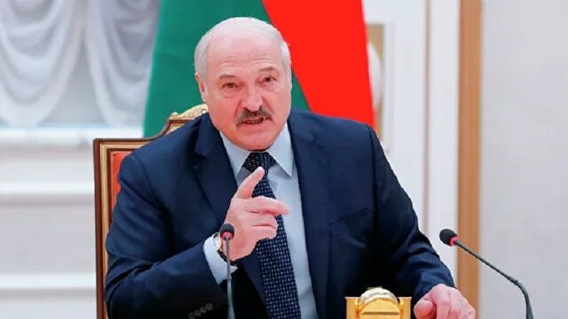 Lukaşenko: Belarus tehdit edilirse Rusya'yı asker göndermeye çağırırım