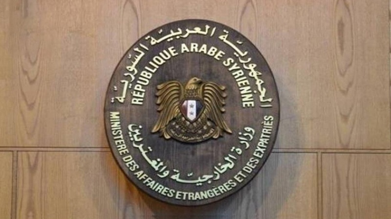 Франция поддерживает террористов в Сирии