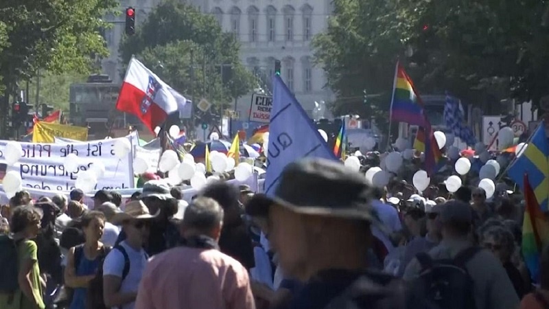 Задержание более 600 граждан Германии, протестующих против вакцинации и коронавирусных ограничений