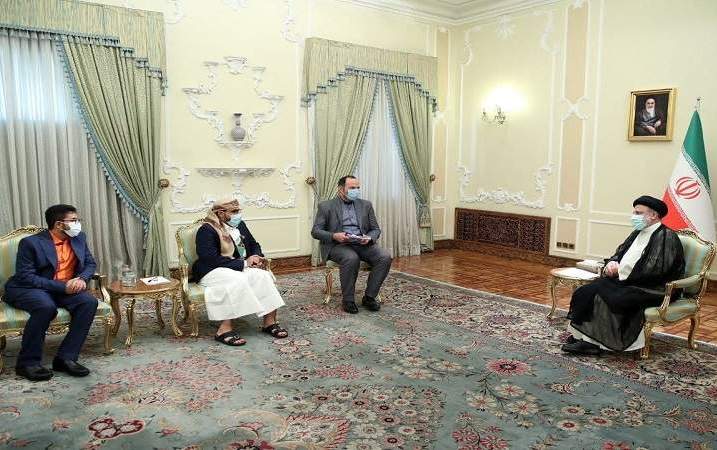 وفد رسمي يمني يصل طهران لحضور مراسم أداء اليمين الدستورية للرئيس الإيراني 