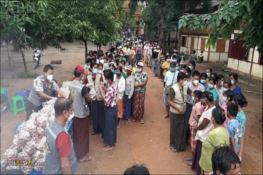 ယင္းမာပင္ ၿမိဳ႕တြင္ အိမ္ေထာင္စု ၅၀၀ ခန႔္ကို စား​ေသာက္ကုန္ ၃ မ်ိဳး အခမဲ့ လႉဒါန္း