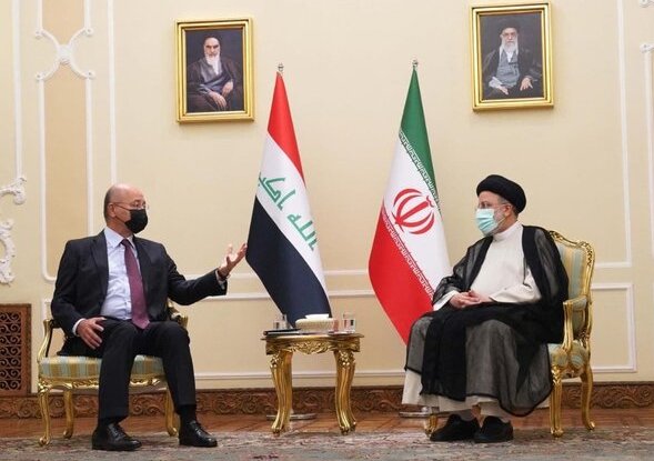 الرئيس الايراني يلتقي برهم صالح في طهران