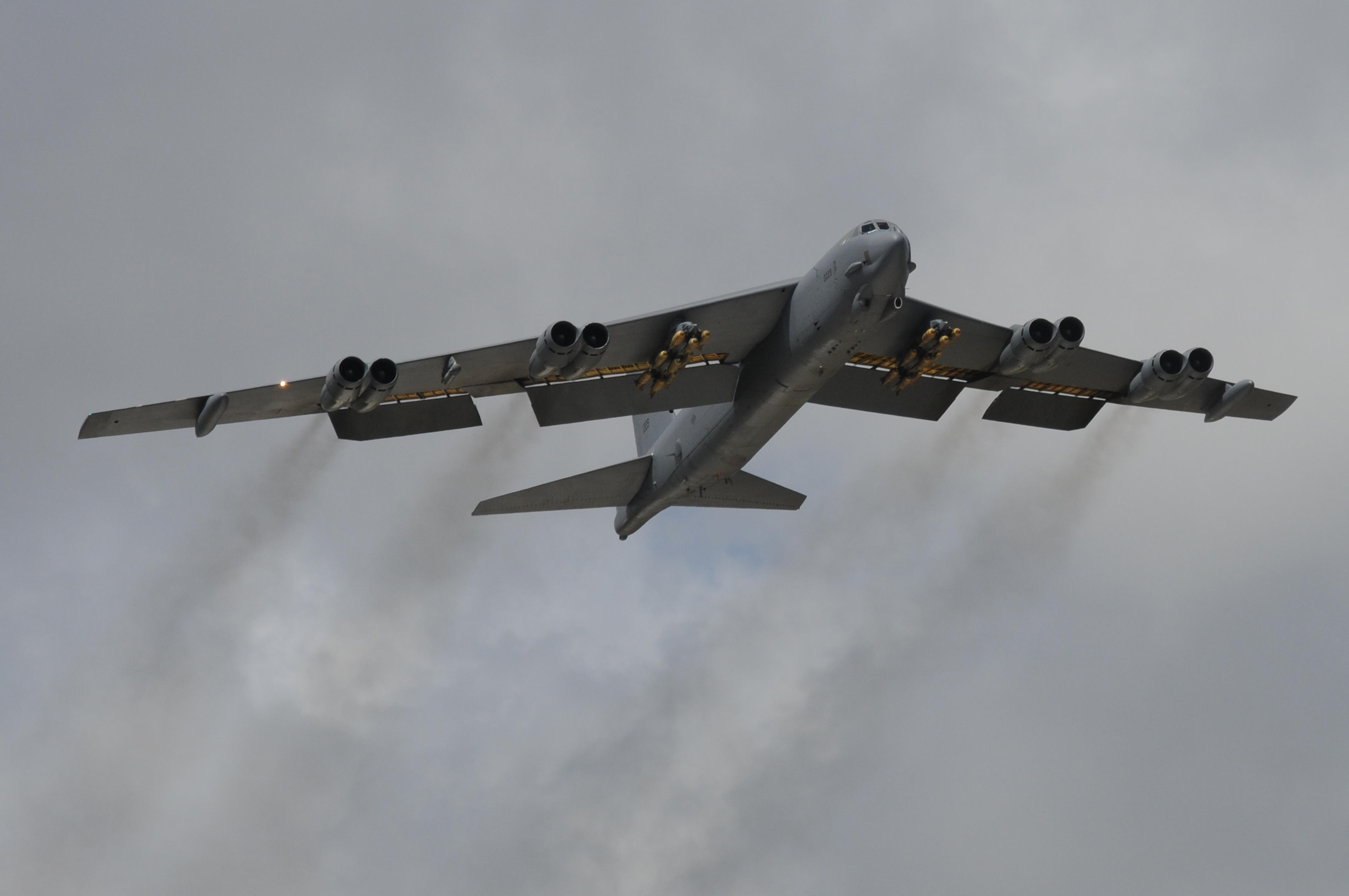 B-52 bombers strike Taliban positions in north Afghanistan