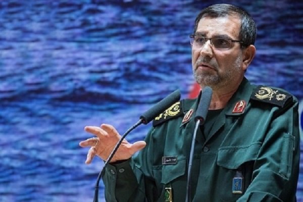 الحرس الثوري بدأ باطلاق ورش لانتاج الكمامات والمواد المعقمة وحملة تطعيم ضد كورونا