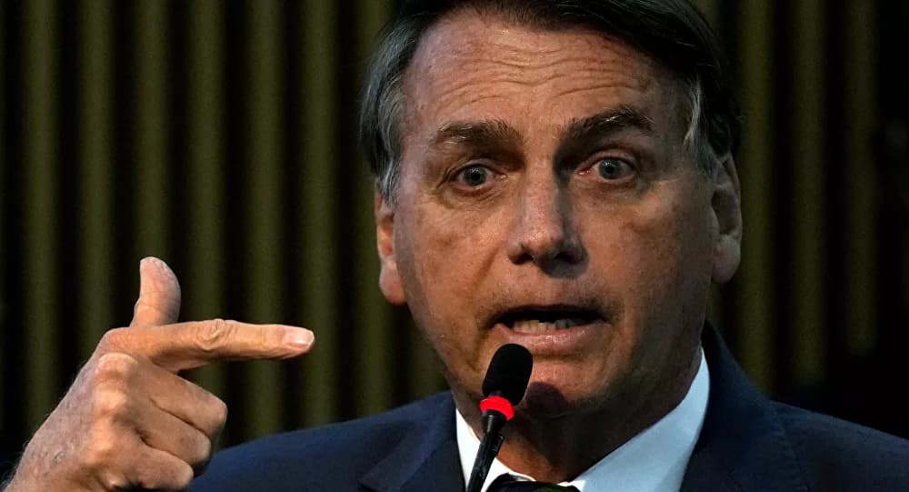 Bolsonaro pretende pedir ao Senado abertura de processo contra ministros do STF
