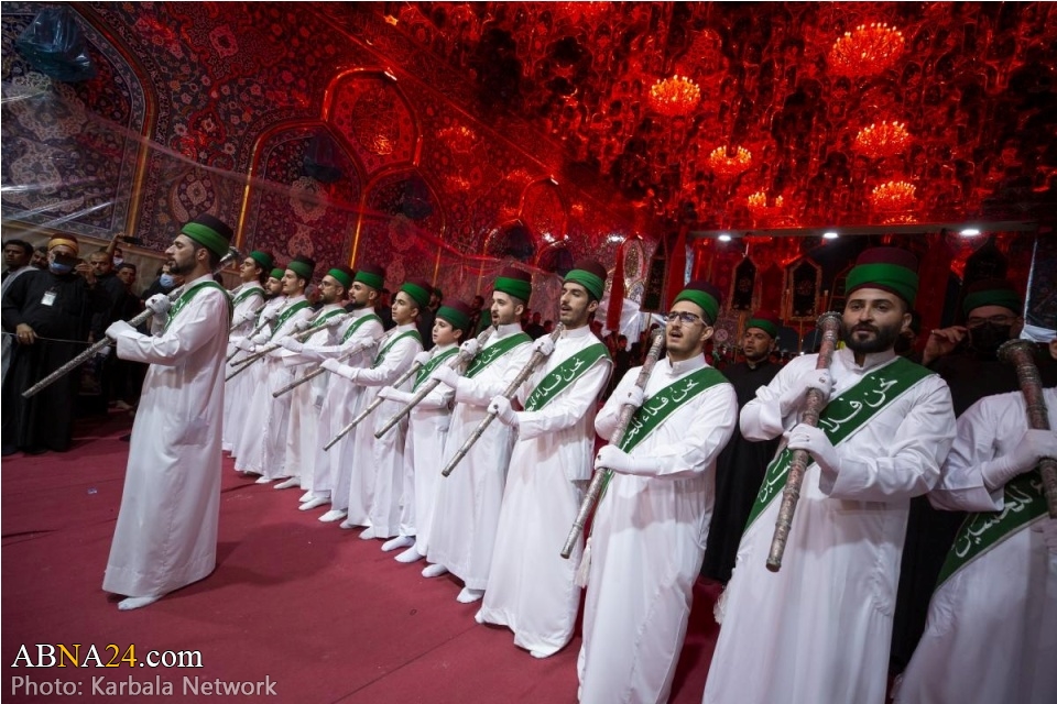 In Pictures: Imam Hussain and al-Abbas holy shrines at the night of Ashura