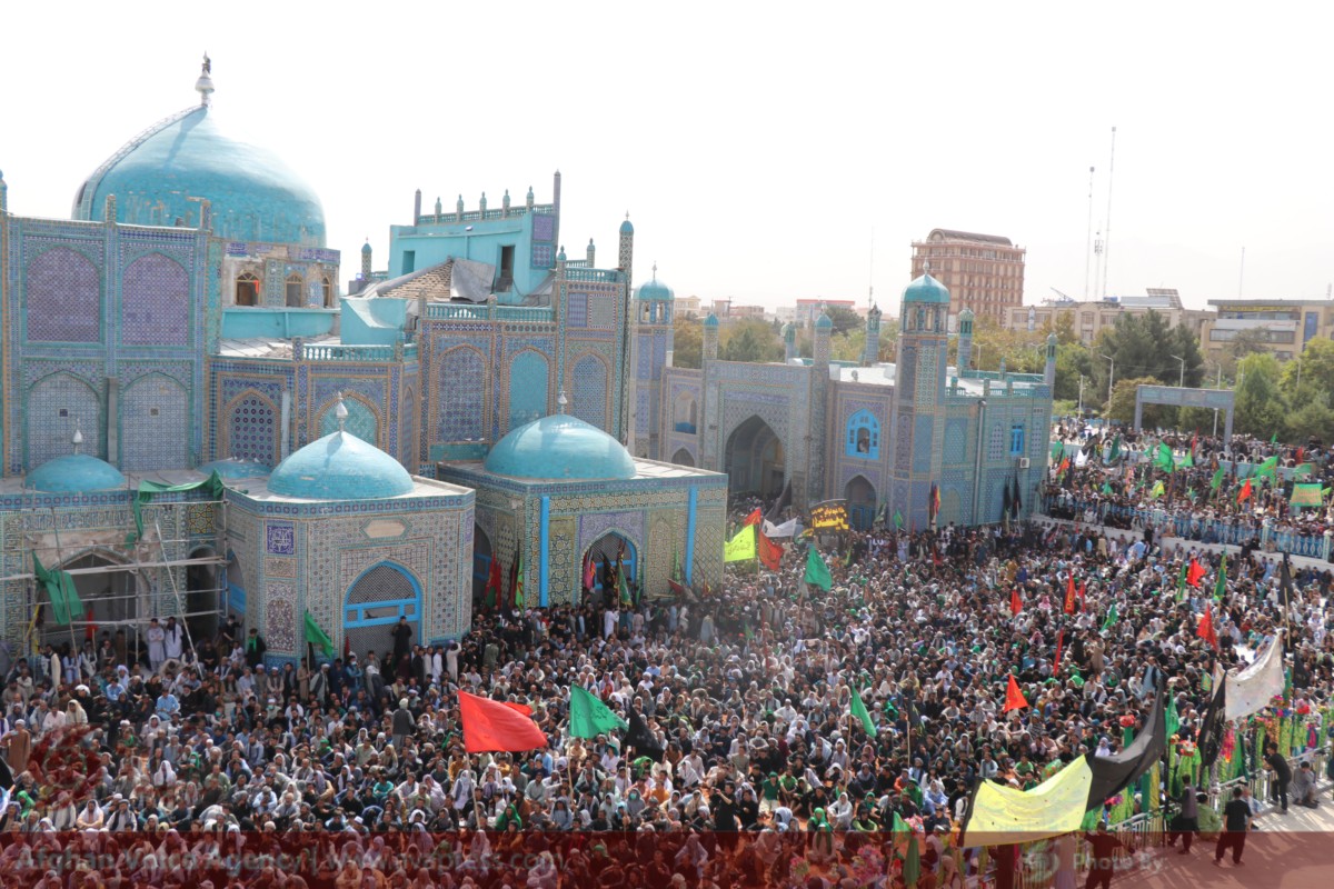 تصویری رپورٹ/ افغانستان مزار شریف میں یوم عاشور کی عزاداری، طالبان کی شرکت
