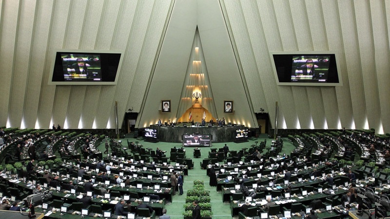 Hari Ini, Kabinet Usulan Raisi akan Diuji di Parlemen Iran