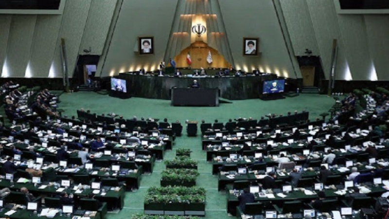 Iran, Majlis: voto di fiducia al governo Raisi