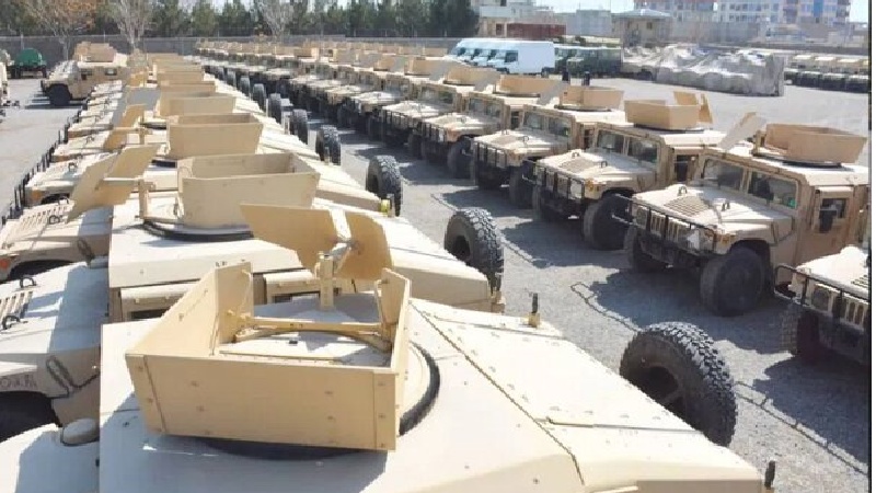 Talebani sequestrano 2mila blindati e 40 elicotteri