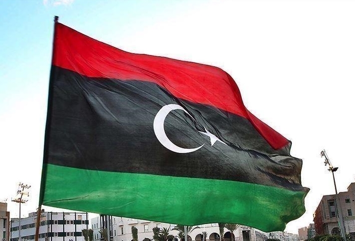 تفجير انتحاري يستهدف حاجزا أمنيا وسط ليبيا