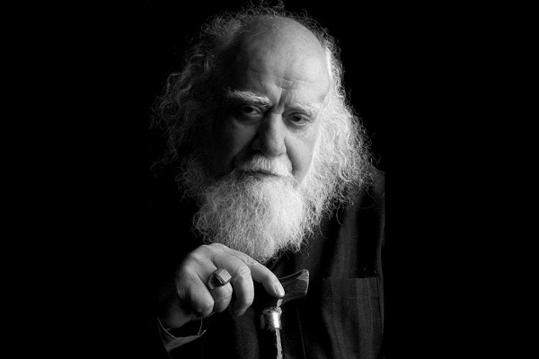 Imam Khamenei condoles demise of prominent Muslim thinker Mohammad Reza Hakimi
