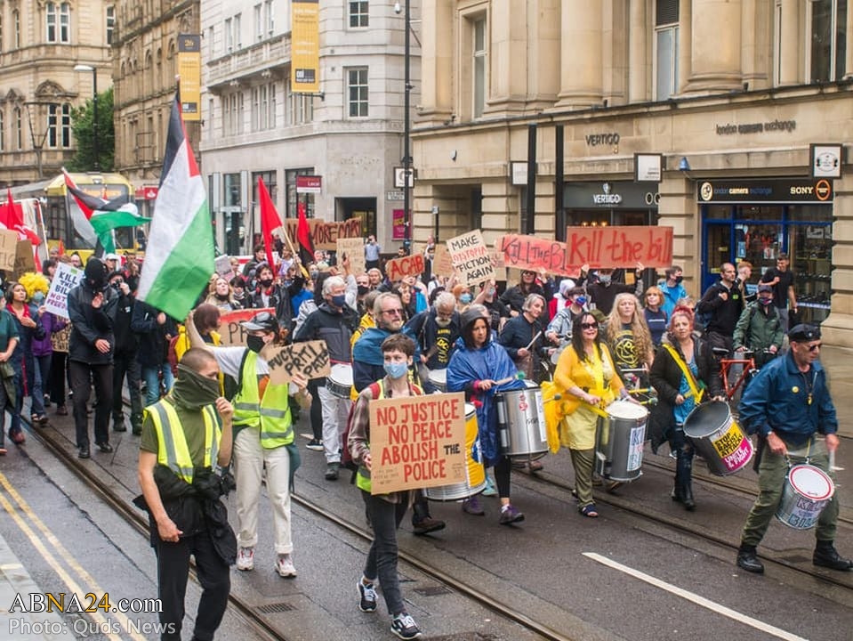 Photos: Hundreds of pro-Palestine activists in Manchester participated in 'Kill The Bill' demonstration against UK attempt to limit protests