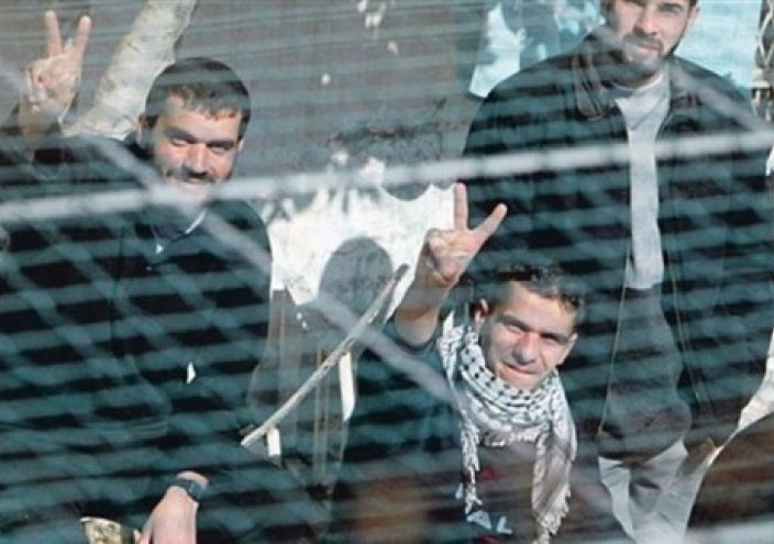 6 أسرى فلسطينيين يواصلون الإضراب المفتوح عن الطعام 