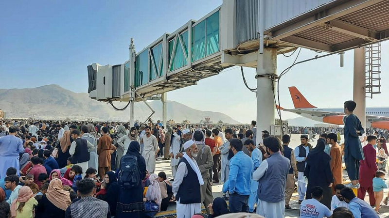 アフガン首都空港での死亡者数が増加