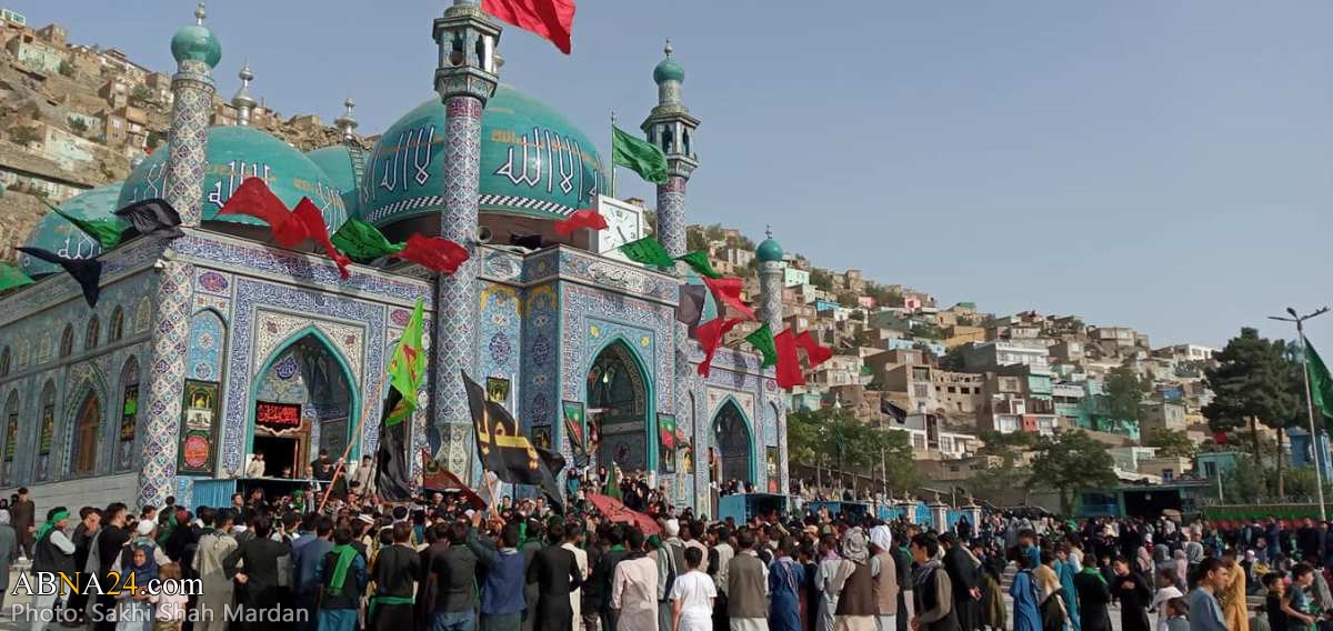 تقارير مصورة / مراسم عزاء يوم عاشوراء عند مرقد "سخي شاه مردان" في كابل