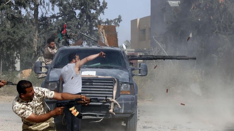 In Libia si torna a sparare, scontri tra fazioni rivali a Tripoli