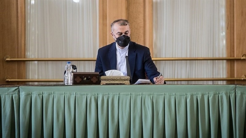 Иран Ајәтуллаһ Тәбатәбаи Һәкимин вәфаты илә әлагәдар басшағылығы вериб