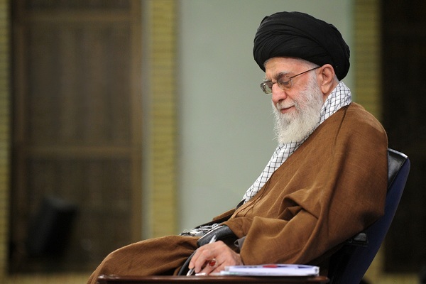 Imam Khamenei condoles demise of senior Iraqi Shia cleric