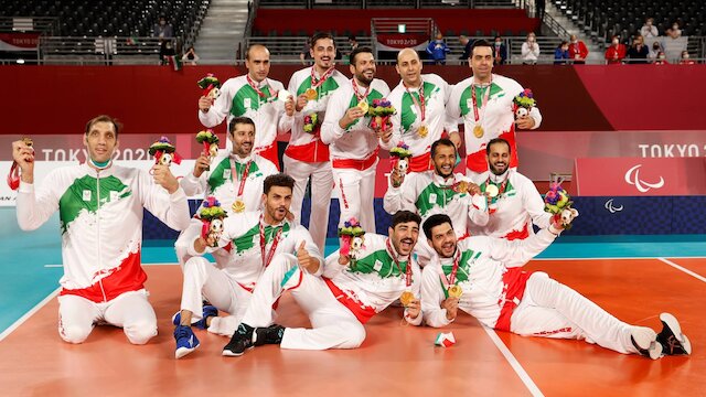 Imam Khamenei appreciates Iranian Paralympian