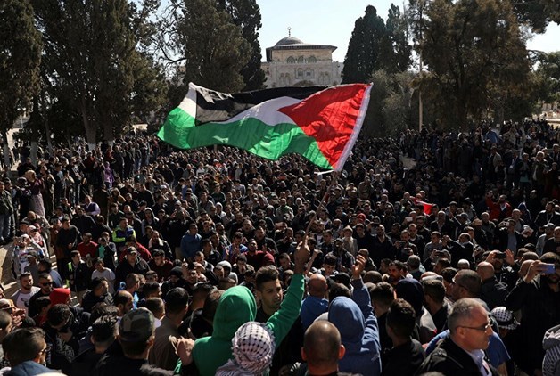 مسيرات حاشدة تعم المدن الفلسطينية نصرةً للأسرى