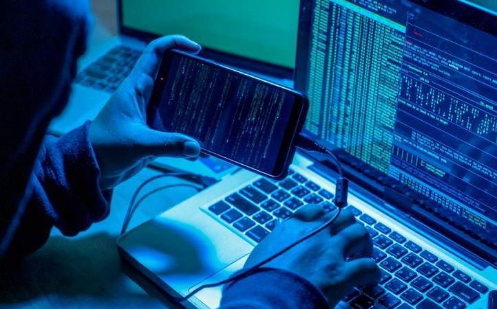 صنعاء تكشف تفاصيل جديدة بشأن غرف تجسس المخابرات البريطانية على الاتصالات اليمنية وأماكن تواجدها