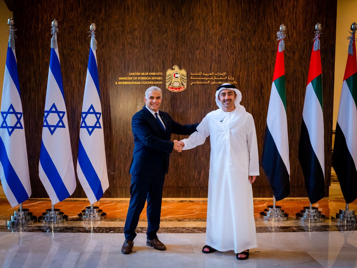 وزير خارجية الإمارات يهنئ الصهاينة بالسنة اليهودية الجديدة!