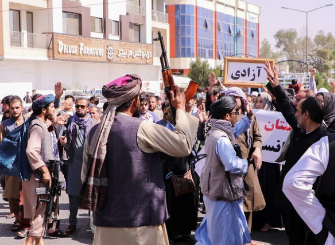 ردود فعل القوى السياسية في أفغانستان على حكومة "طالبان" 