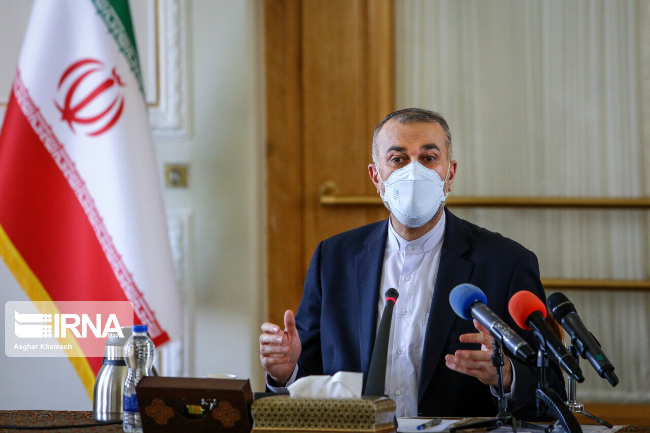 Iran's FM reiterates support for intra-Afghan talks