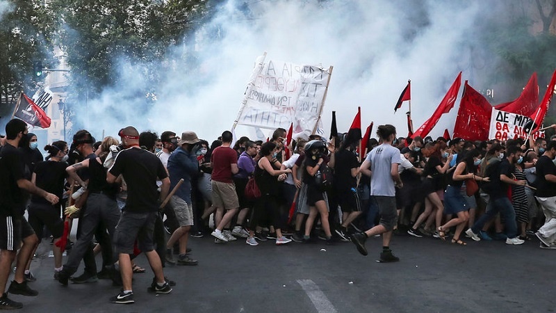 Grecia, ancora proteste no vax: scontri