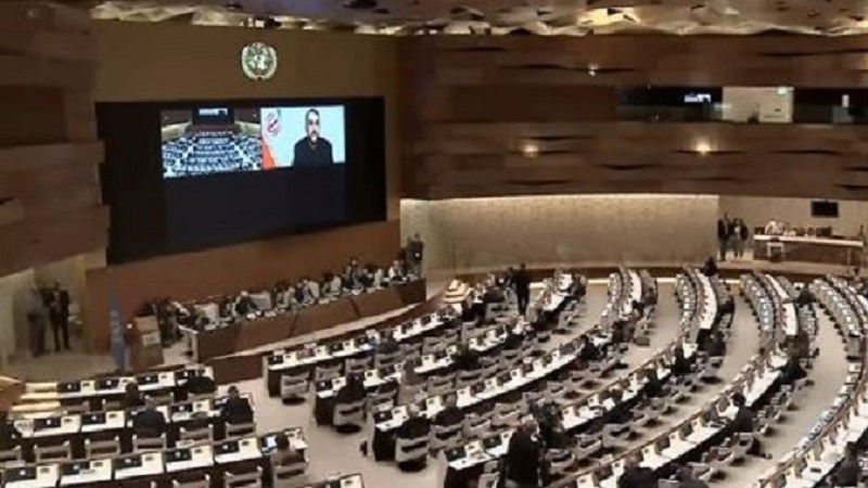 イラン外相、「アフガン情勢不安の要因は米」