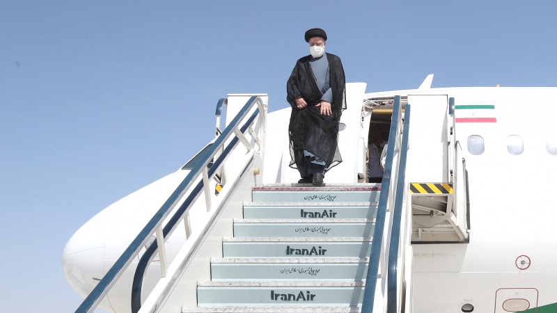 イラン大統領が、就任後初の外遊としてタジキスタン訪問へ