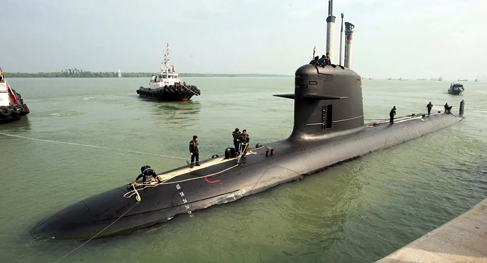 França diz não confiar na Austrália em negociações após Camberra sair do acordo sobre submarinos
