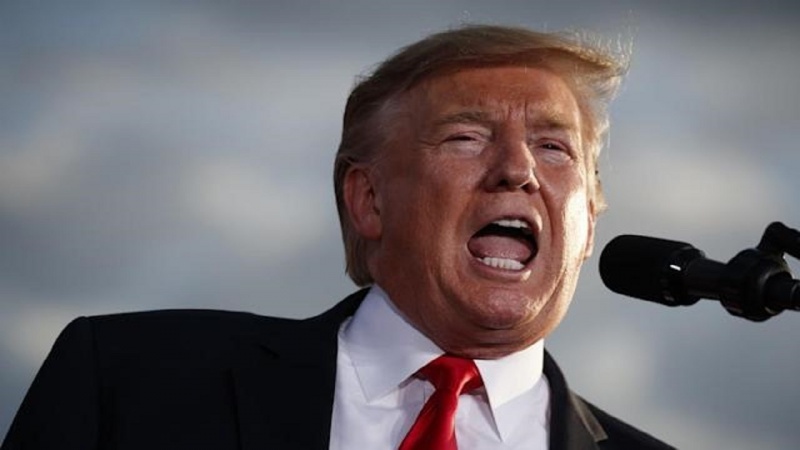 トランプ米前大統領、「米は掃き溜めになろうとしている」