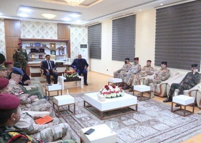 وزير الدفاع العراقي يصل كربلاء للاطلاع على الخطة الأمنية لـ "زيارة الأربعين"