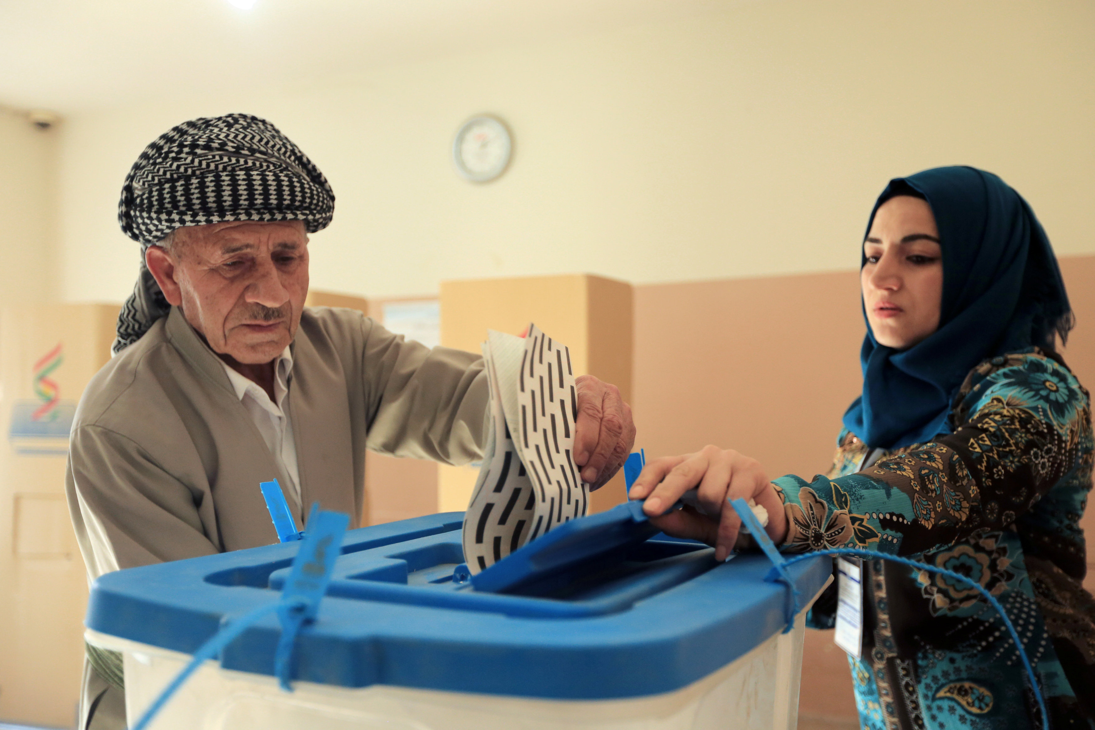 نائب كردي: الاحزاب الحاكمة في اقليم كردستان تسعى الى التلاعب بأصوات الناخبين